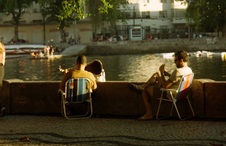 Foto em Kodak Vision 500T revelada no Cafeína